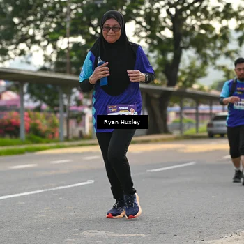 Runner Photo 8239375