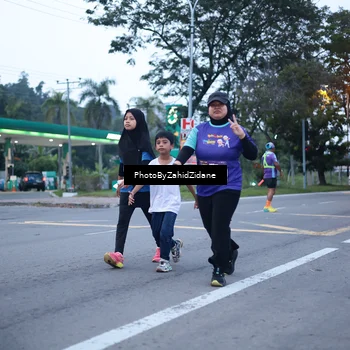 Runner Photo 8239389