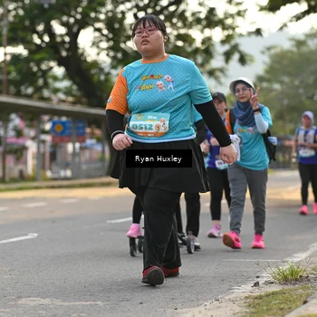 Runner Photo 8239391