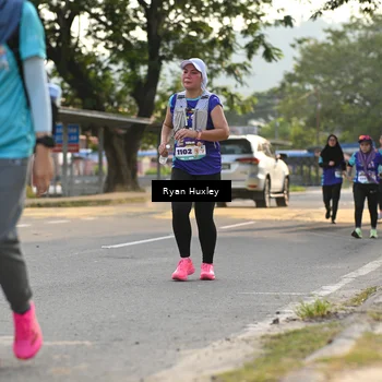 Runner Photo 8239412