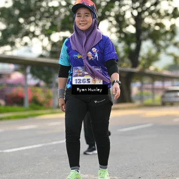 Runner Photo 8239444