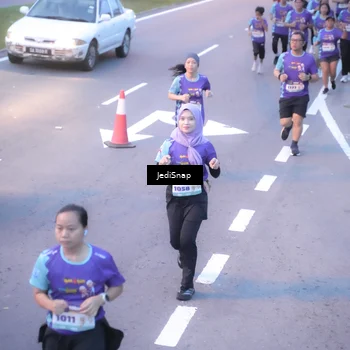 Runner Photo 8239470