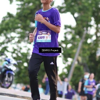 Runner Photo 8239473