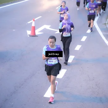 Runner Photo 8239501