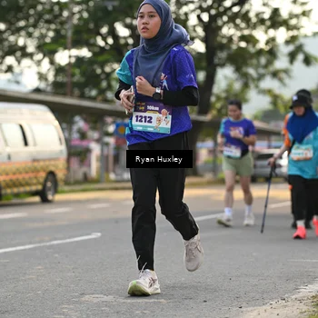 Runner Photo 8239532