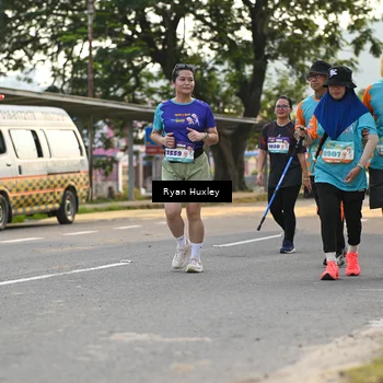 Runner Photo 8239535