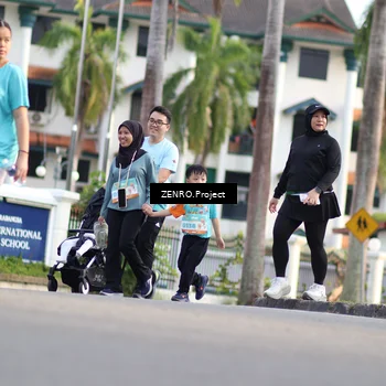 Runner Photo 8239546