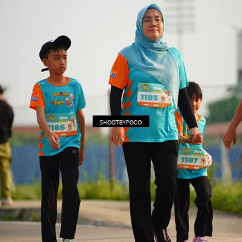 Runner Photo 8239548