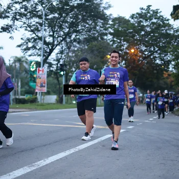 Runner Photo 8239559