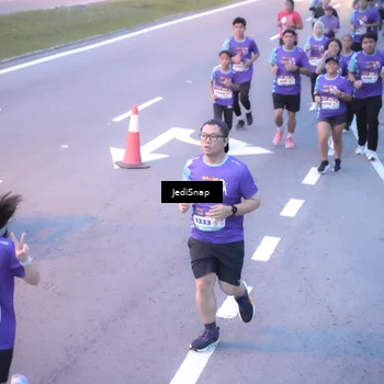 Runner Photo 8239560