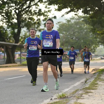 Runner Photo 8239572