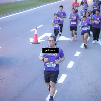 Runner Photo 8239581