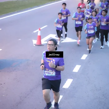 Runner Photo 8239601