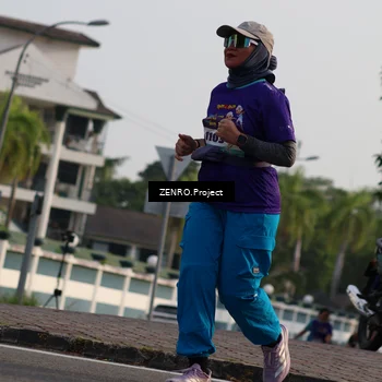 Runner Photo 8239631