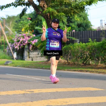 Runner Photo 8239640
