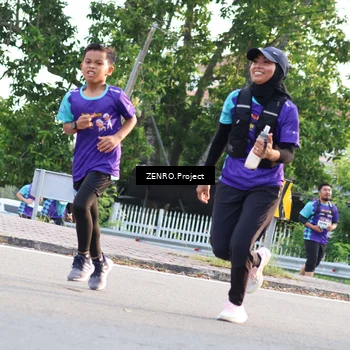 Runner Photo 8239653