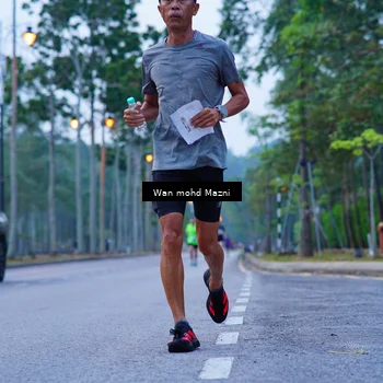 Runner Photo 8239654