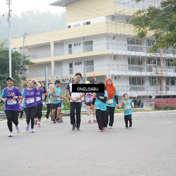 Runner Photo 8239667