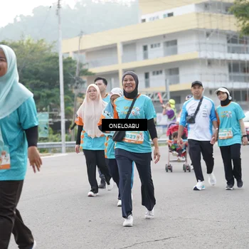 Runner Photo 8239678
