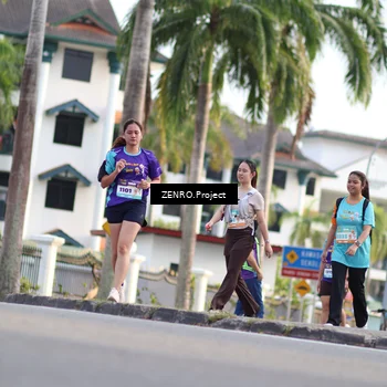 Runner Photo 8239687