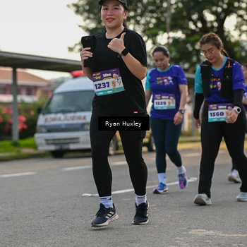 Runner Photo 8239699