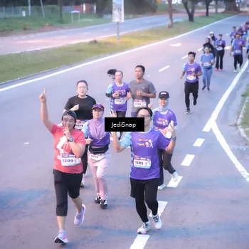 Runner Photo 8239725