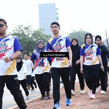Runner Photo 8239747