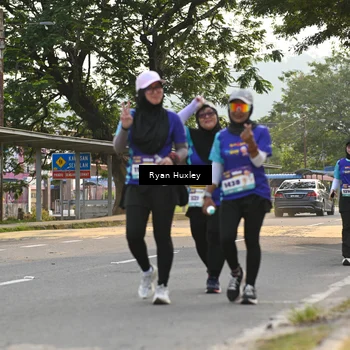 Runner Photo 8239771