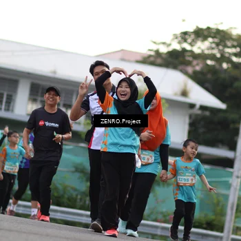 Runner Photo 8239796