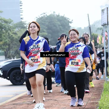 Runner Photo 8239800