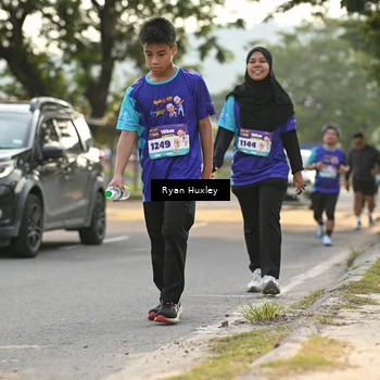 Runner Photo 8239804