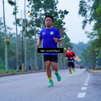 Runner Photo 8239813
