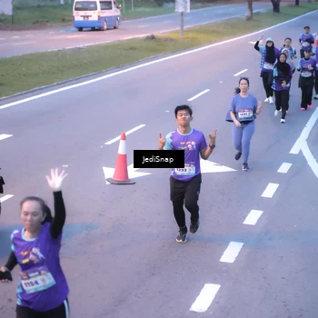 Runner Photo 8239828