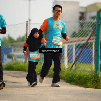 Runner Photo 8239859