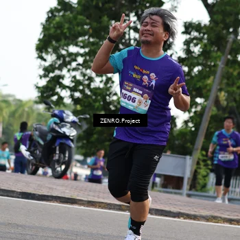 Runner Photo 8239866
