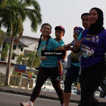Runner Photo 8239908
