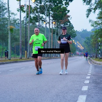 Runner Photo 8239926