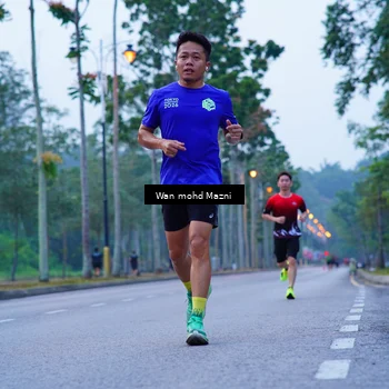 Runner Photo 8239937