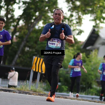 Runner Photo 8239976