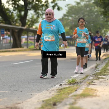 Runner Photo 8240001