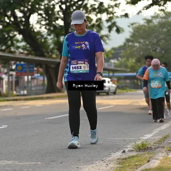 Runner Photo 8240008