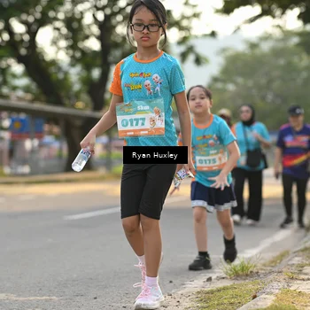 Runner Photo 8240021