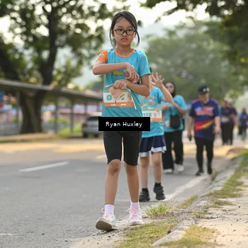 Runner Photo 8240022