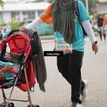 Runner Photo 8240033