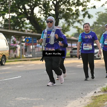 Runner Photo 8240049