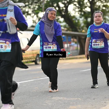 Runner Photo 8240056