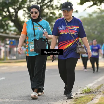 Runner Photo 8240072