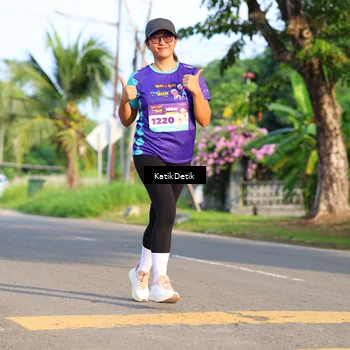 Runner Photo 8240080