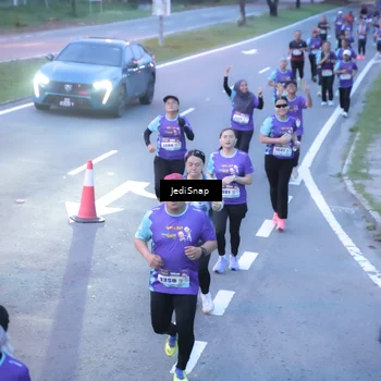 Runner Photo 8240090