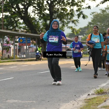 Runner Photo 8240094